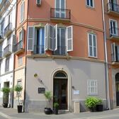 Garden Hotel